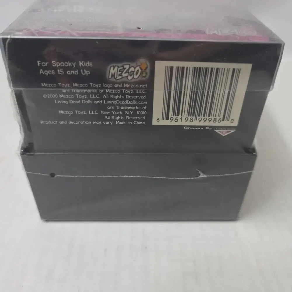 Rare Mezco Living Dead Dolls Isaac Scarecrow Doll Series 20 Coffin Box Horror